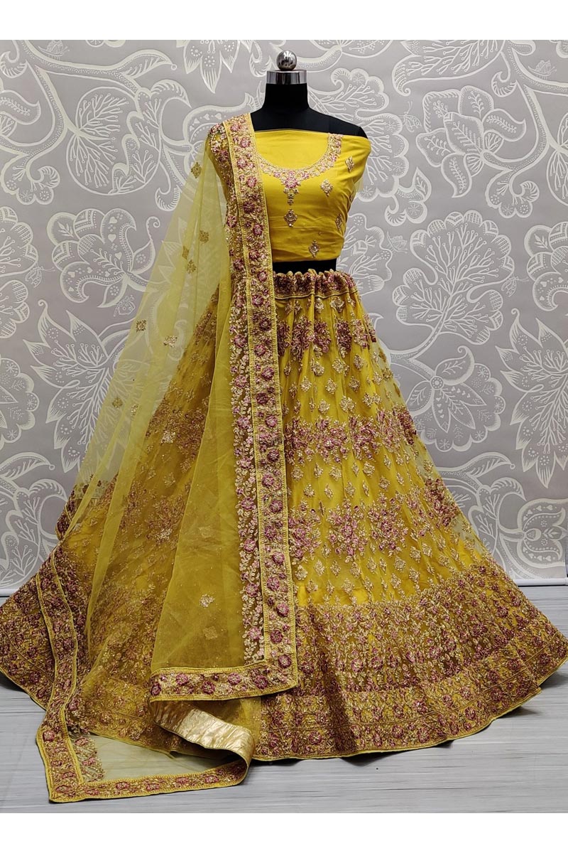 Yellow Color Wedding Wear Splendid Lehenga In Net Fabric