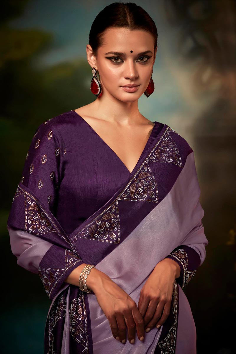 Art Silk Fabric Beatific Saree In Lavender Color